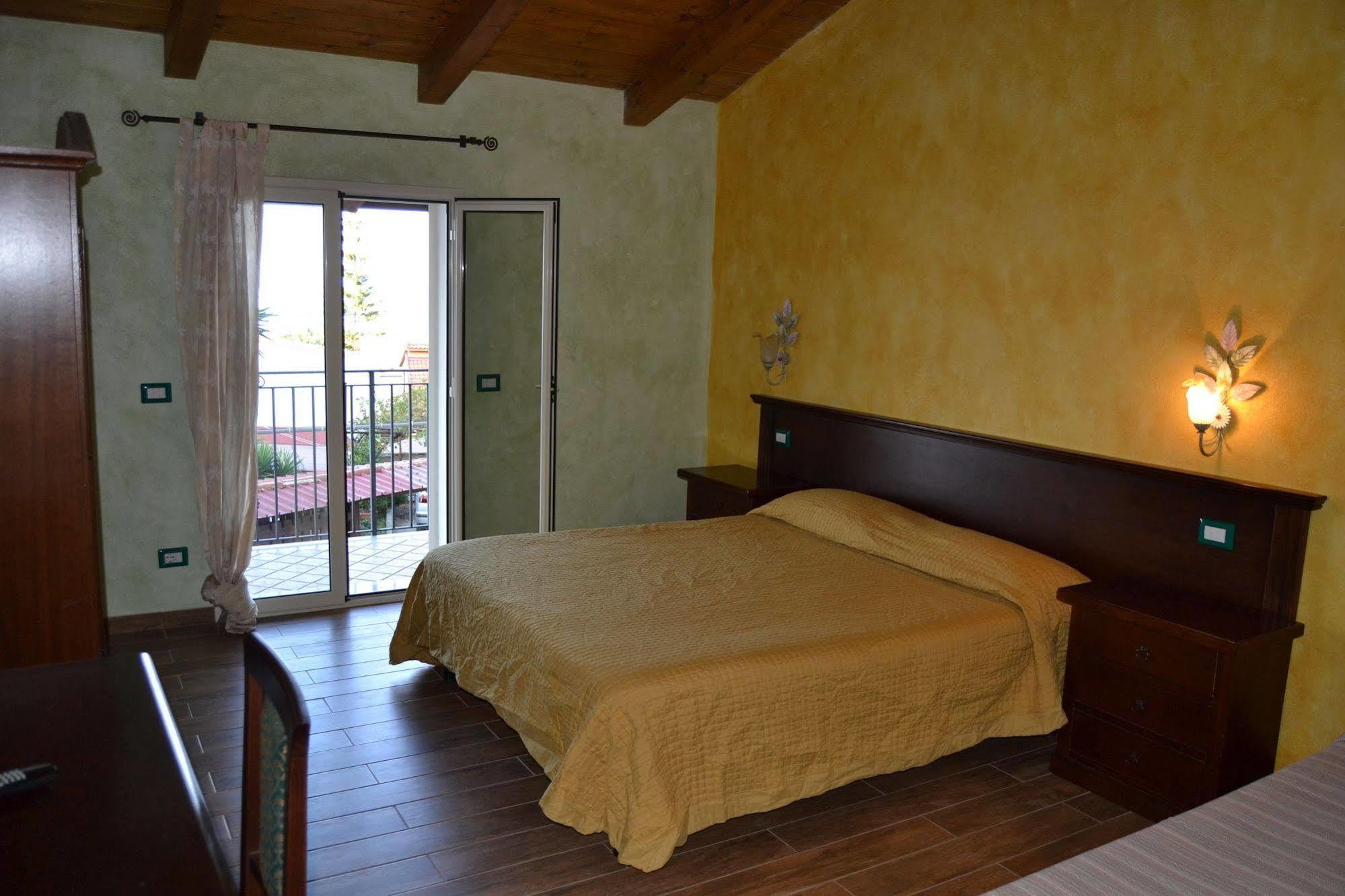 B&B Villa Chianalea Scilla Buitenkant foto