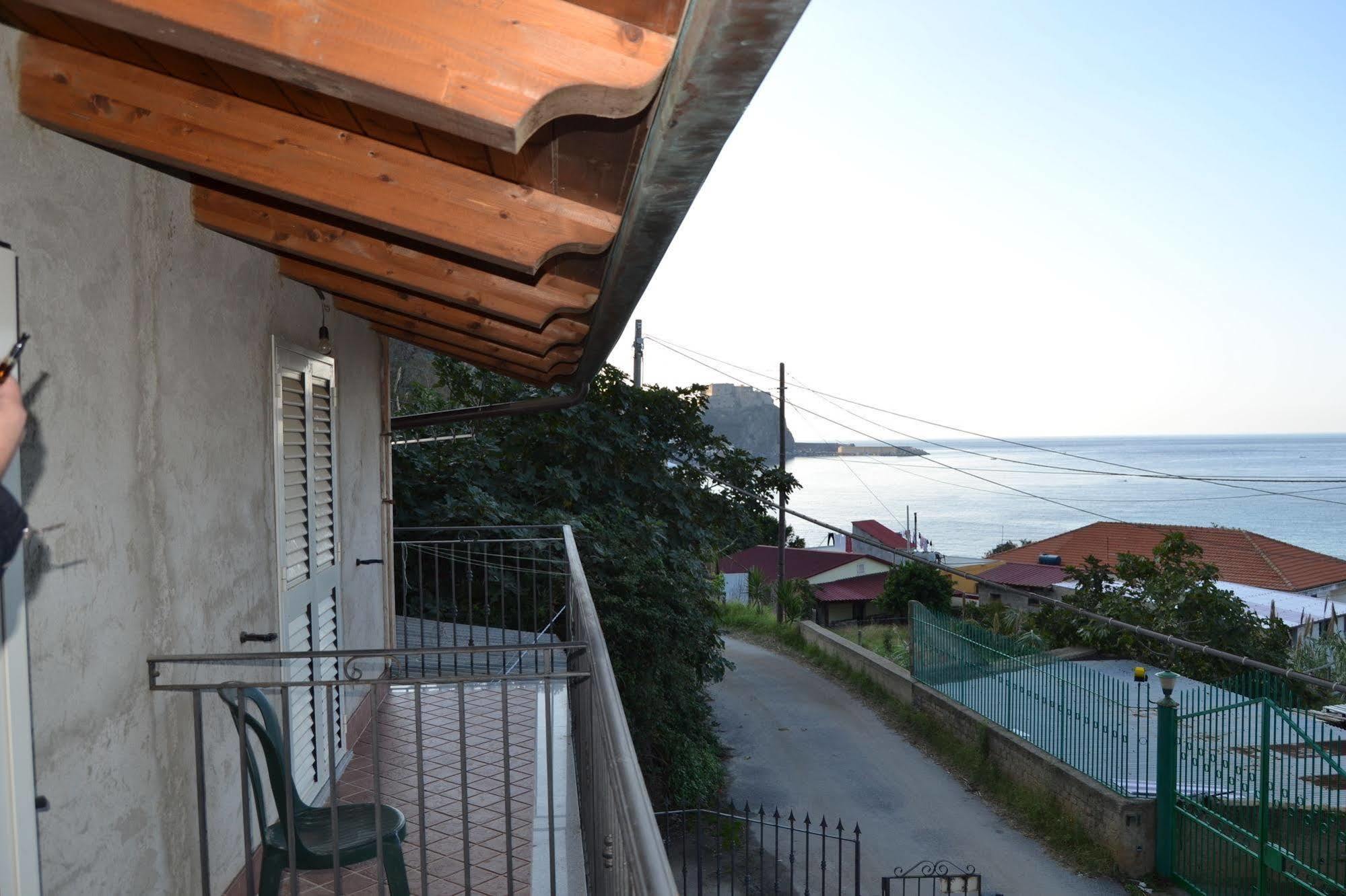 B&B Villa Chianalea Scilla Buitenkant foto
